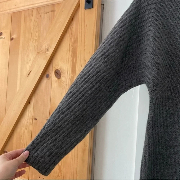 Theory Grey Melange Airy Wool Cashmere Sculpted Dress - Picture 4 of 8